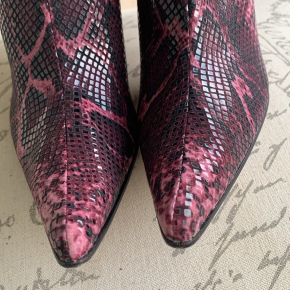 Bebe Purple Skakeskin Pointed Toe Boots - Picture 13 of 16